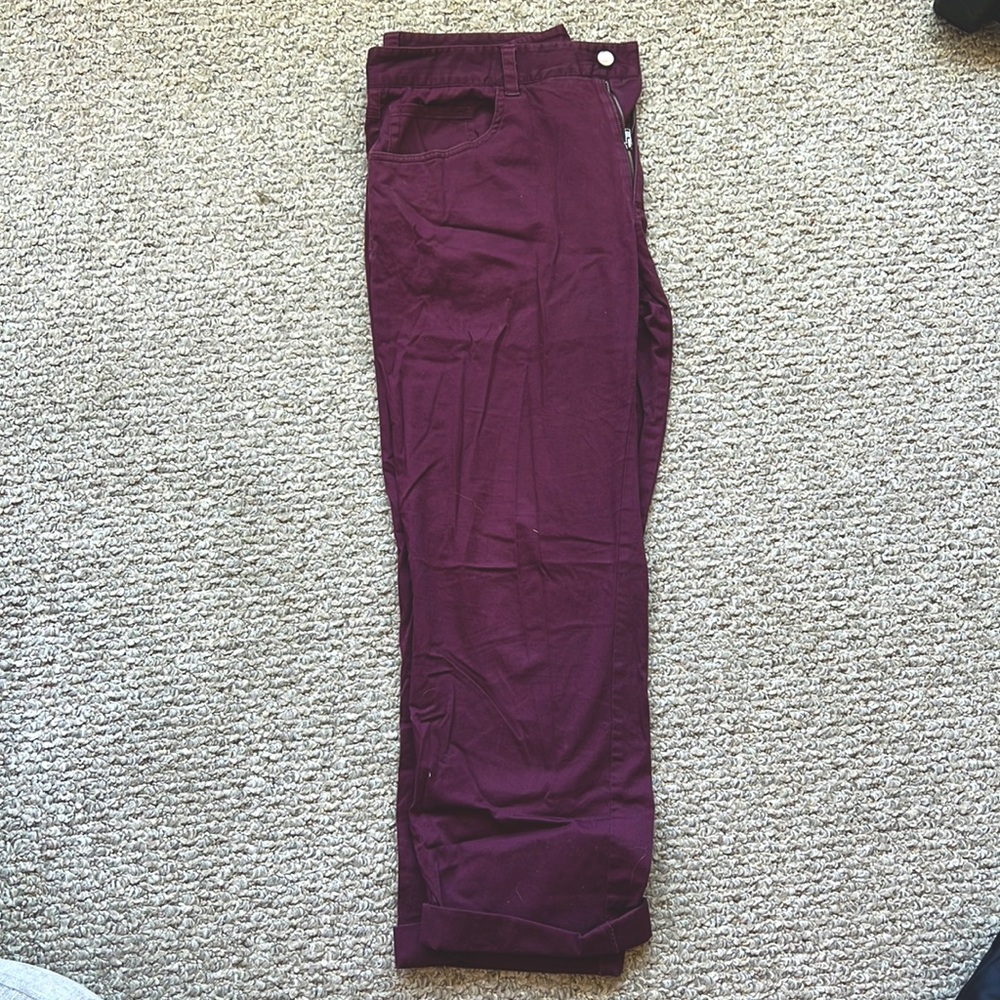 Size 33 waist 32 length international concept slim fit pants